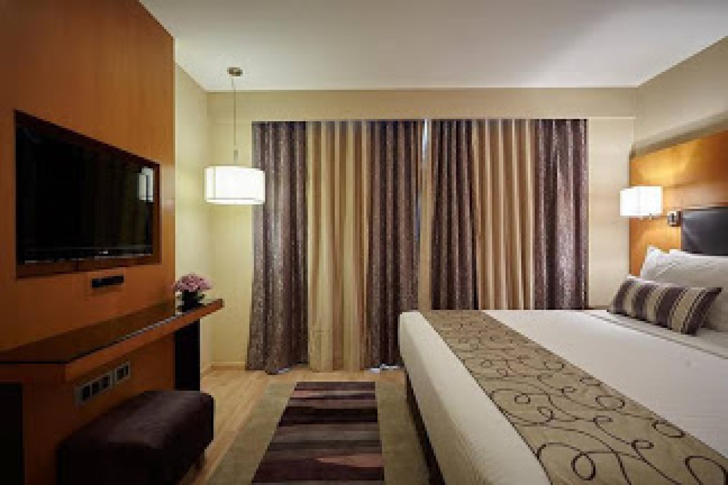 hotels near city centre Chennai Infographic