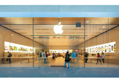 What products does the Apple Store Harrisonburg Virginia carry? Infographic